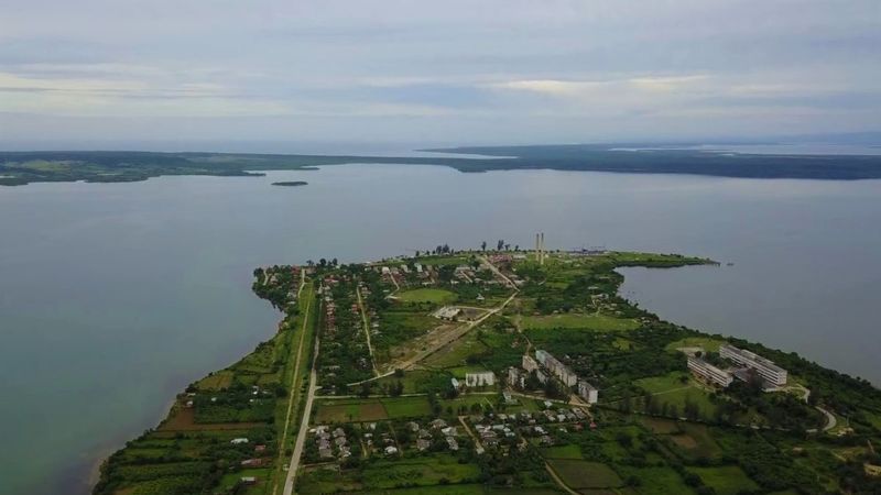 Archivo:Bahía de Banes desde Macabí.jpg