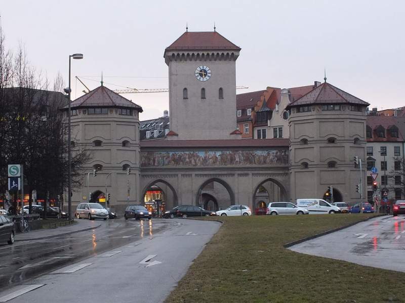 Archivo:Vista-de-Isartor.jpg