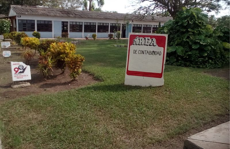 Archivo:F h.jpg