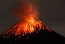 Volcán Tungurahua 2010-05-28.jpg