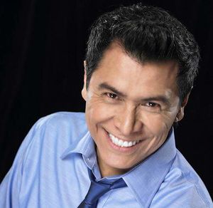 Alvaro Torres 1.jpg