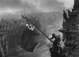 Isaje bandera.jpg