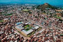 Ciudad de Srinagar (estado de Yammu y Cachemira), en la India.jpg