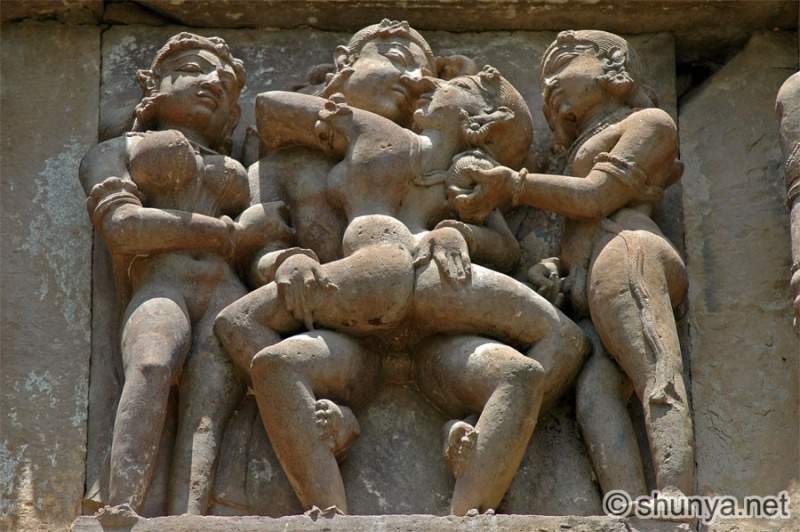Archivo:Eroticaskhajuraho.jpg