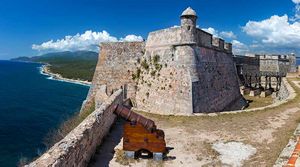 Castillo-de-san-pedro-de-la-roca.jpg