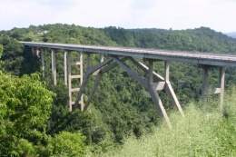 Puente de Bacunayagua.jpg
