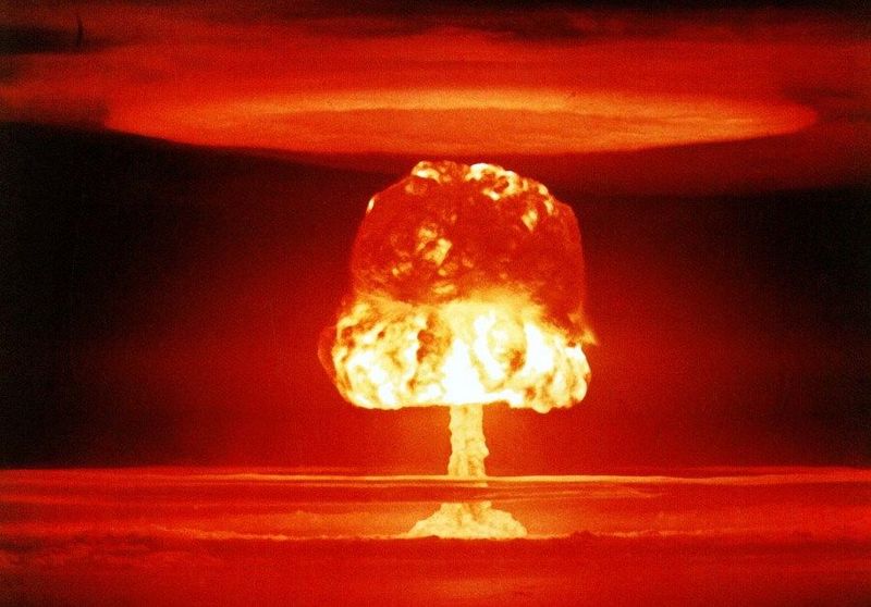Archivo:Ensayo nuclear.jpg