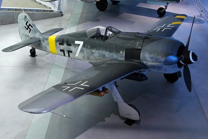 Archivo:FW-190 F.jpg
