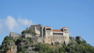 Castelo-leiria.gif