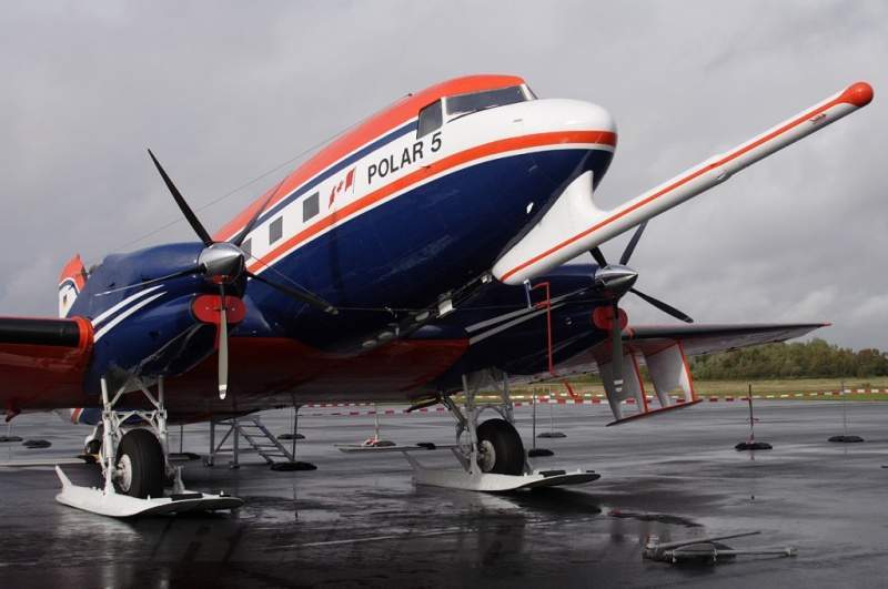 Archivo:DC-3-moderno.jpg