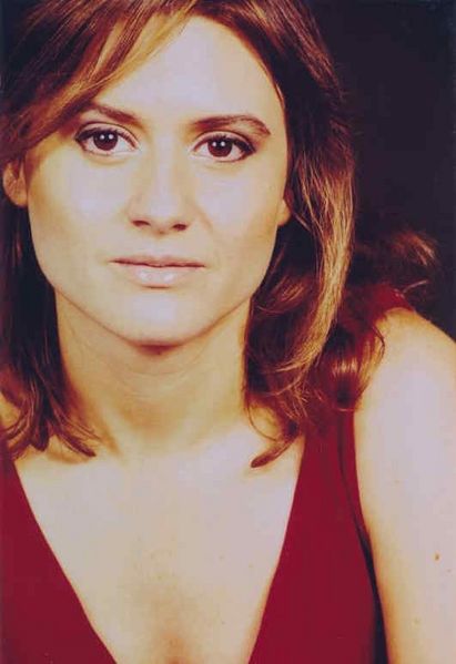 Archivo:Foto-Elda-García-Posada.jpeg