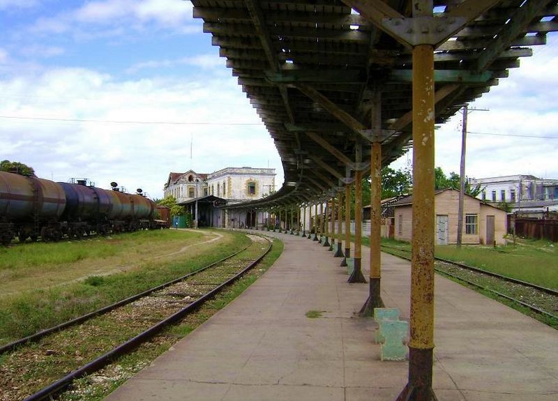 Archivo:Sagua la Grande Terminal Ferroviaria.JPG