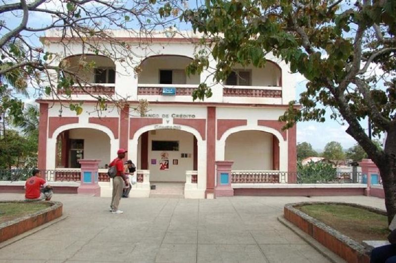 Archivo:Antiguo Ayuntamiento de Songo.jpg