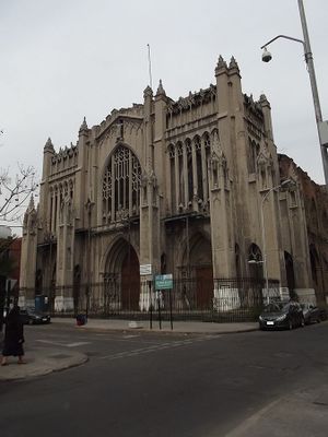 Basílica del Salvador 02.JPG