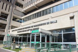 Fachada Hospital DIPRECA, Chile.jpg
