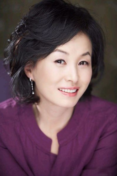 Archivo:Kim Mi Sook.jpg